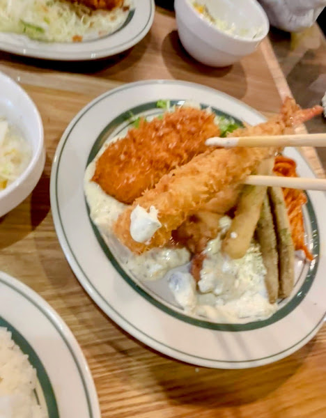 キッチンあずまのエビフライの画像