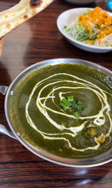 ルンビニのサグカレー