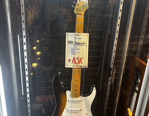 フェンダーのストラトの画像