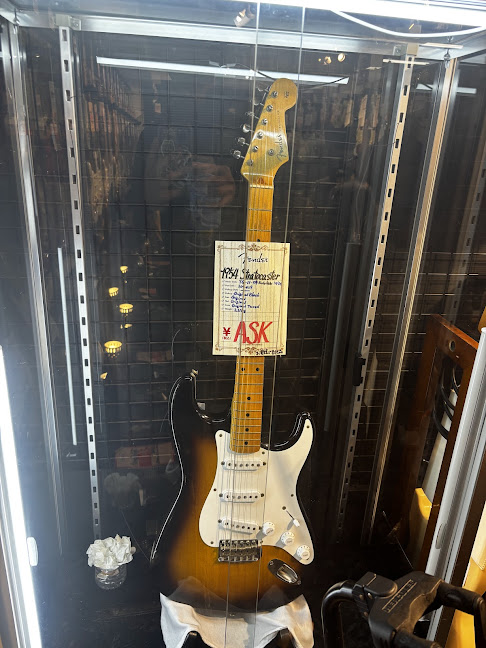 3000万円のギターの画像